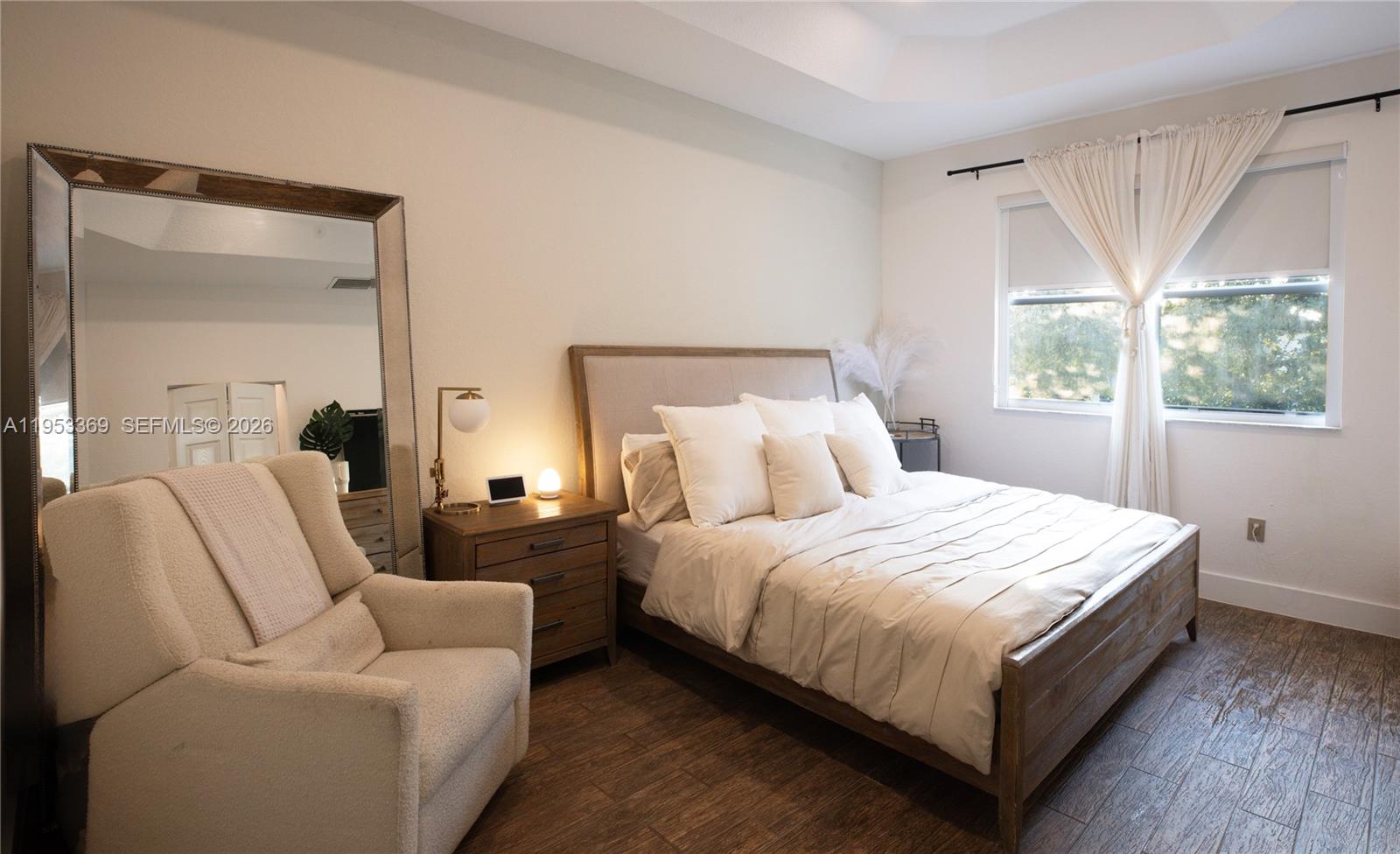 COURTS AT TUSCANY - Residential