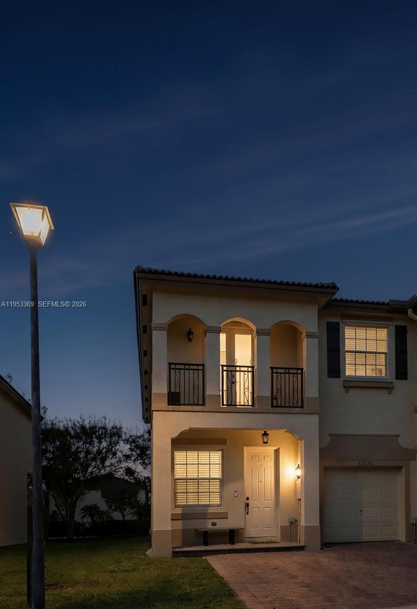 COURTS AT TUSCANY - Residential