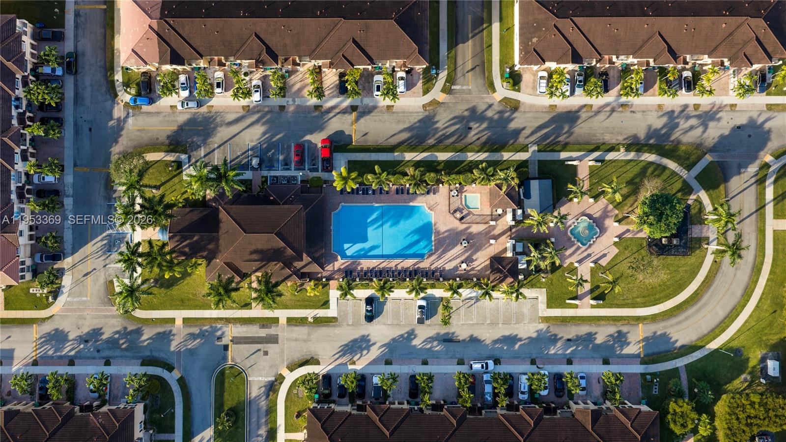 COURTS AT TUSCANY - Residential