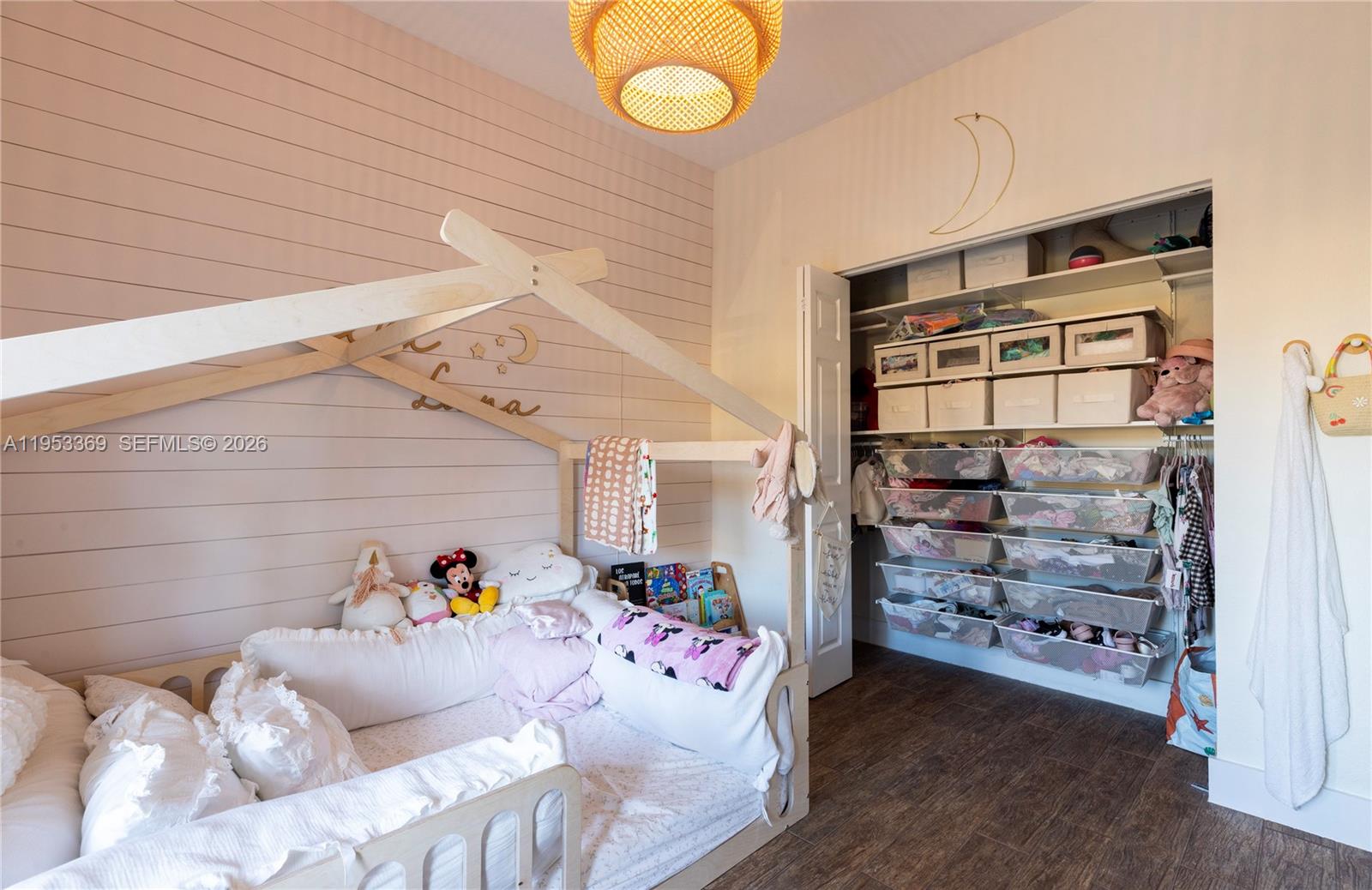 COURTS AT TUSCANY - Residential