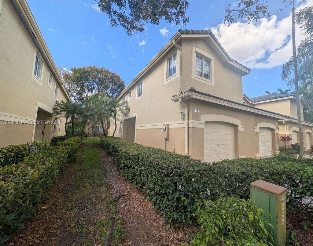 Photo of 2143 Hacienda Ter, Weston, FL 33327 (MLS # A12005644)