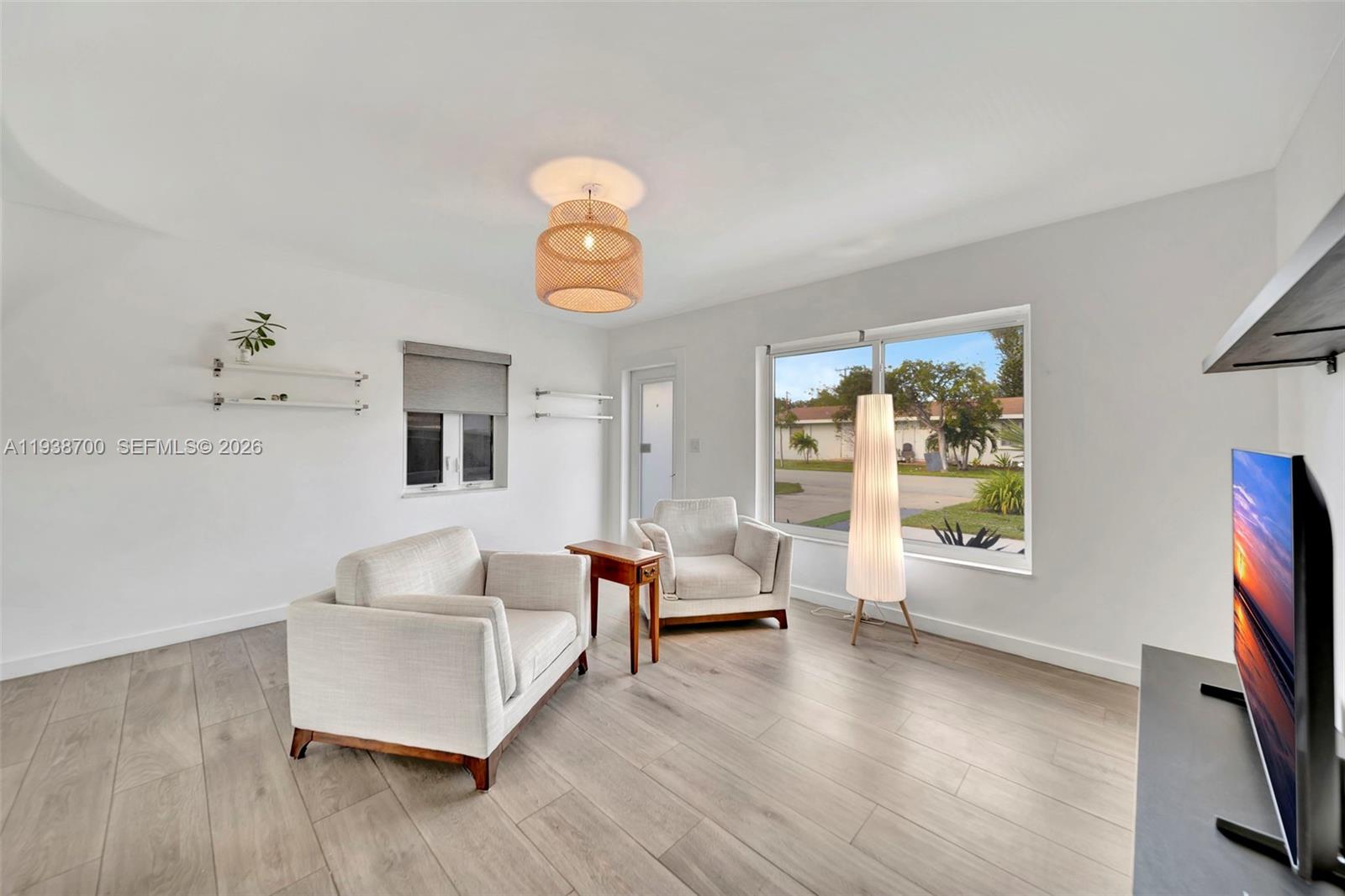 POMPANO ISLES - Residential