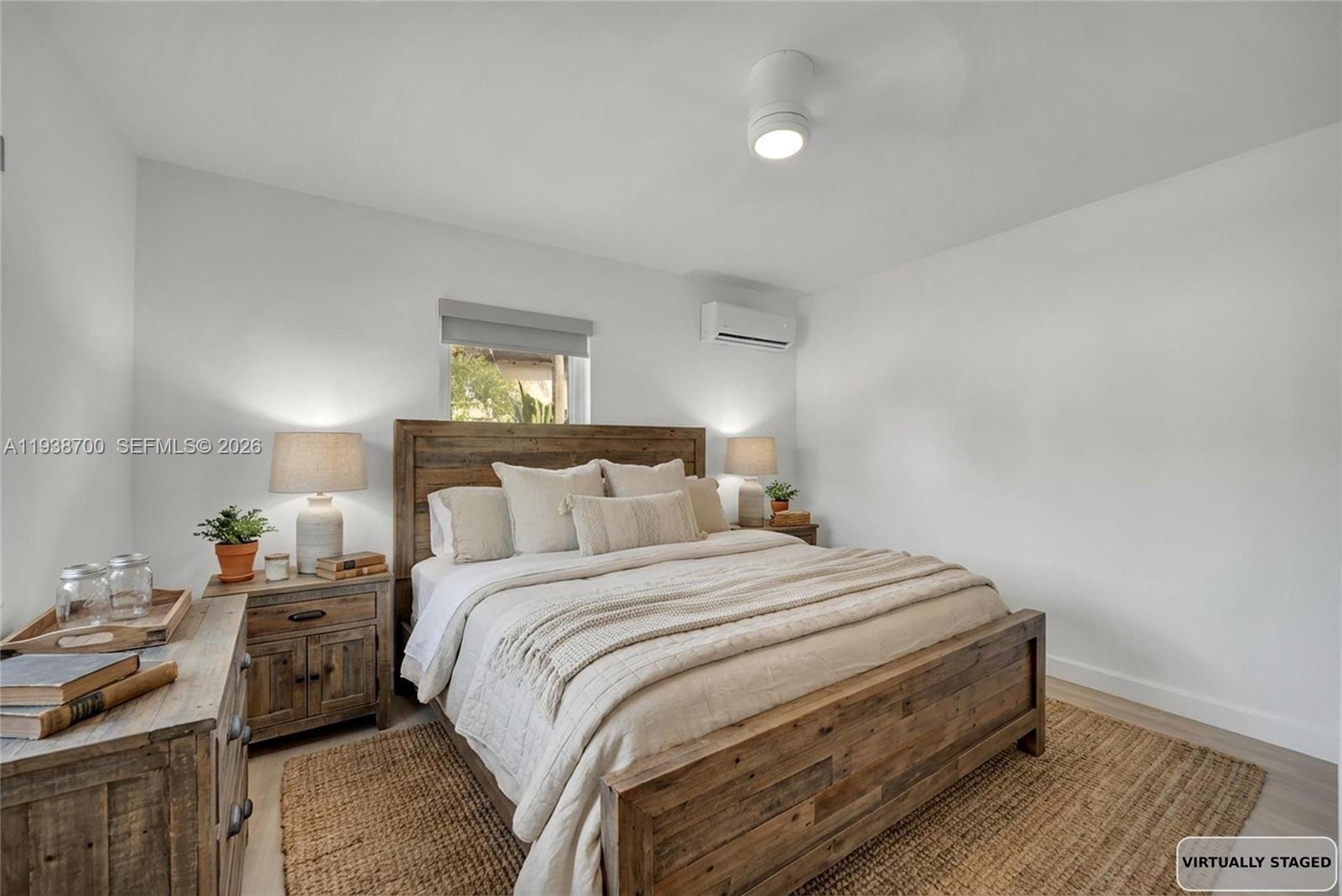 POMPANO ISLES - Residential