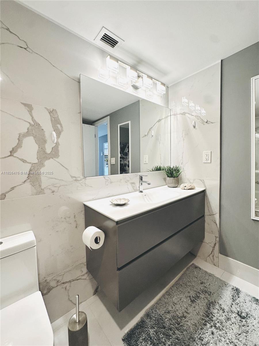 OCEANVIEW BUILDING A COND - Residential