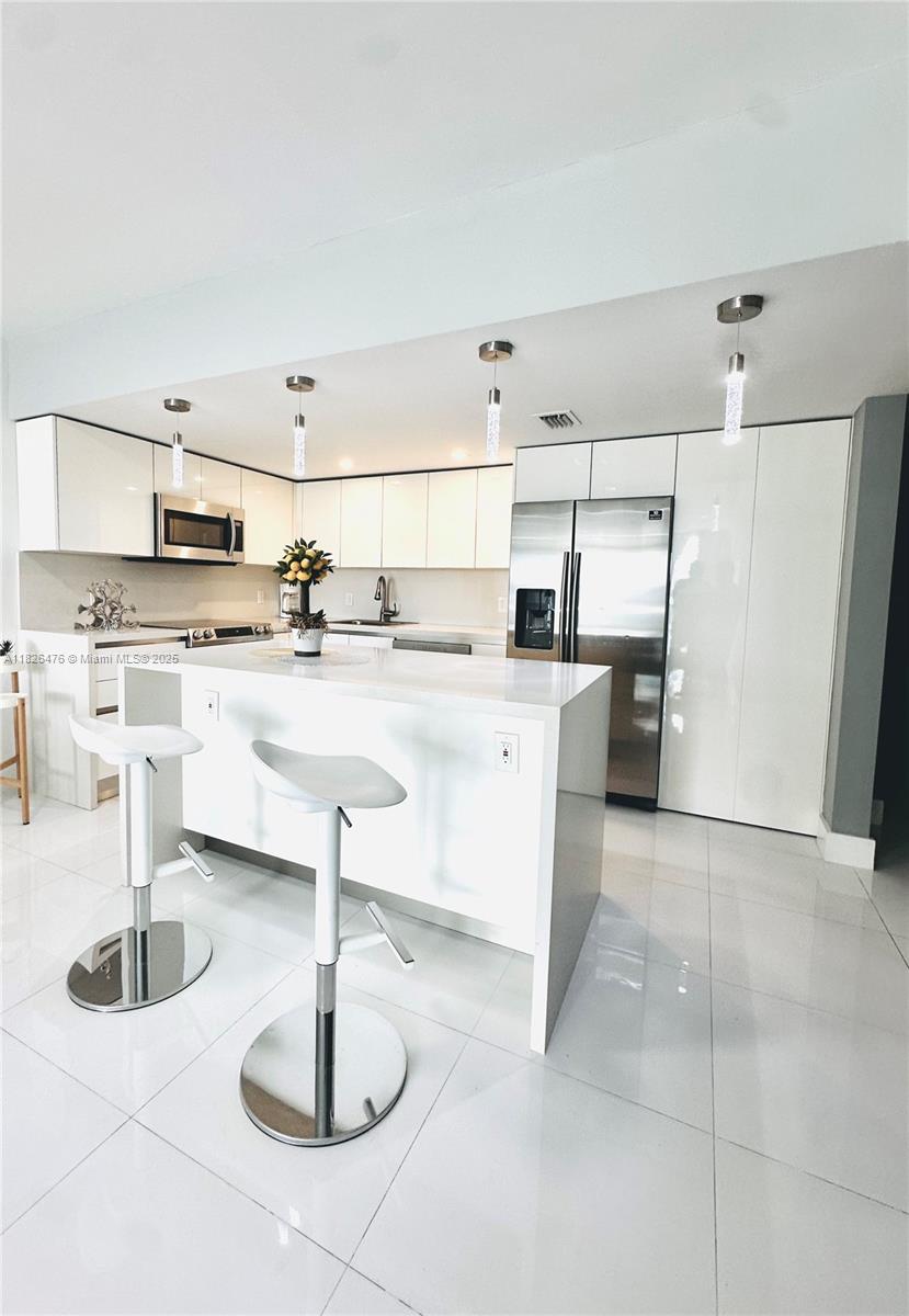 OCEANVIEW BUILDING A COND - Residential