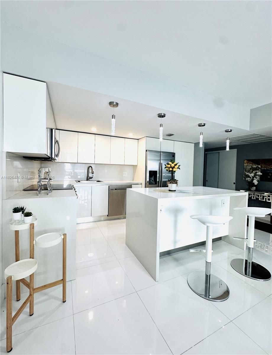 OCEANVIEW BUILDING A COND - Residential