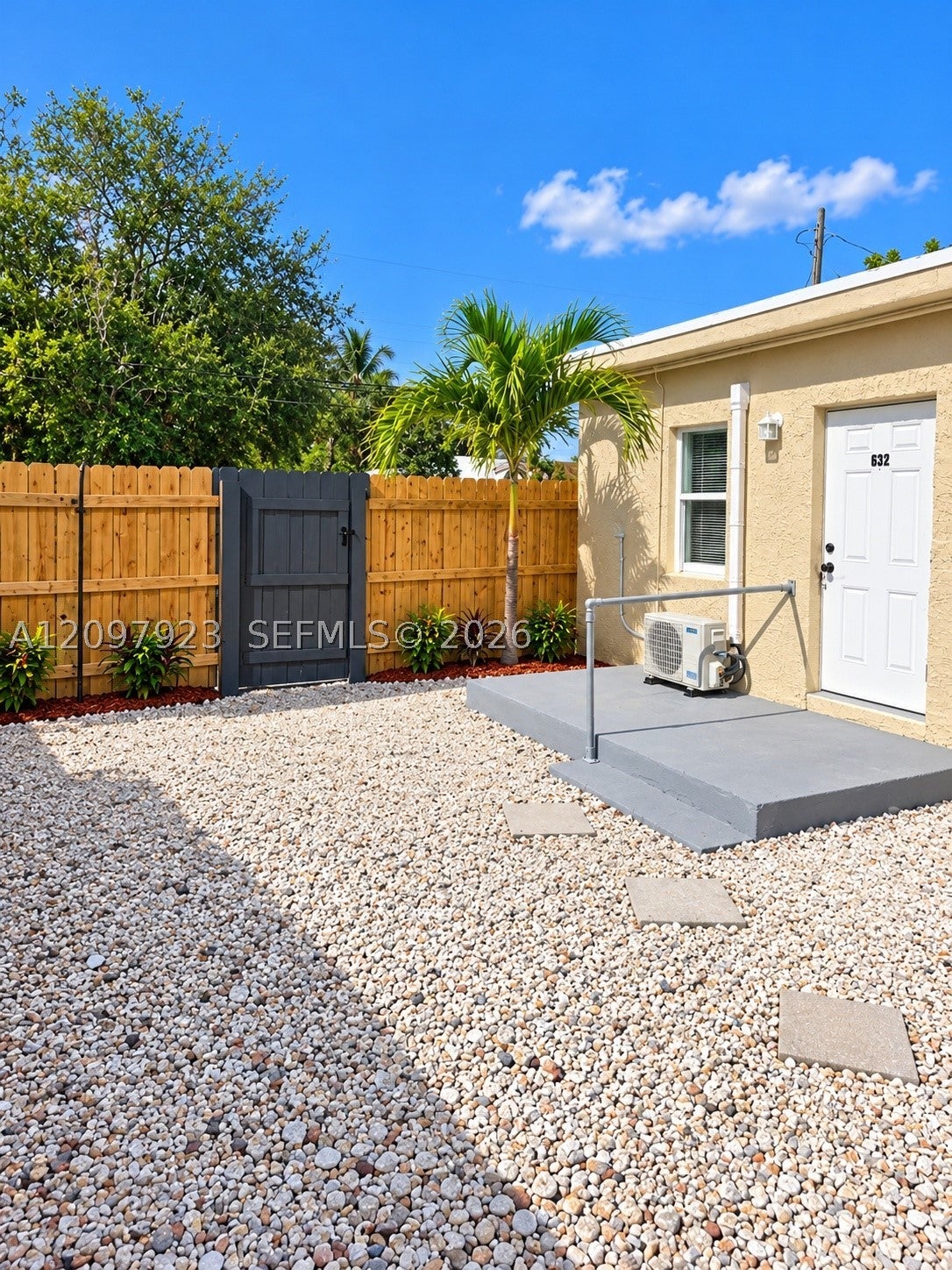 View photos, virtual tours, details... 632 NW 14th Ter