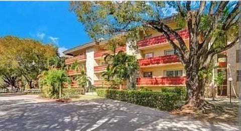 Photo of 1205 Mariposa Ave #304, Coral Gables, FL 33146 (MLS # A12029213)