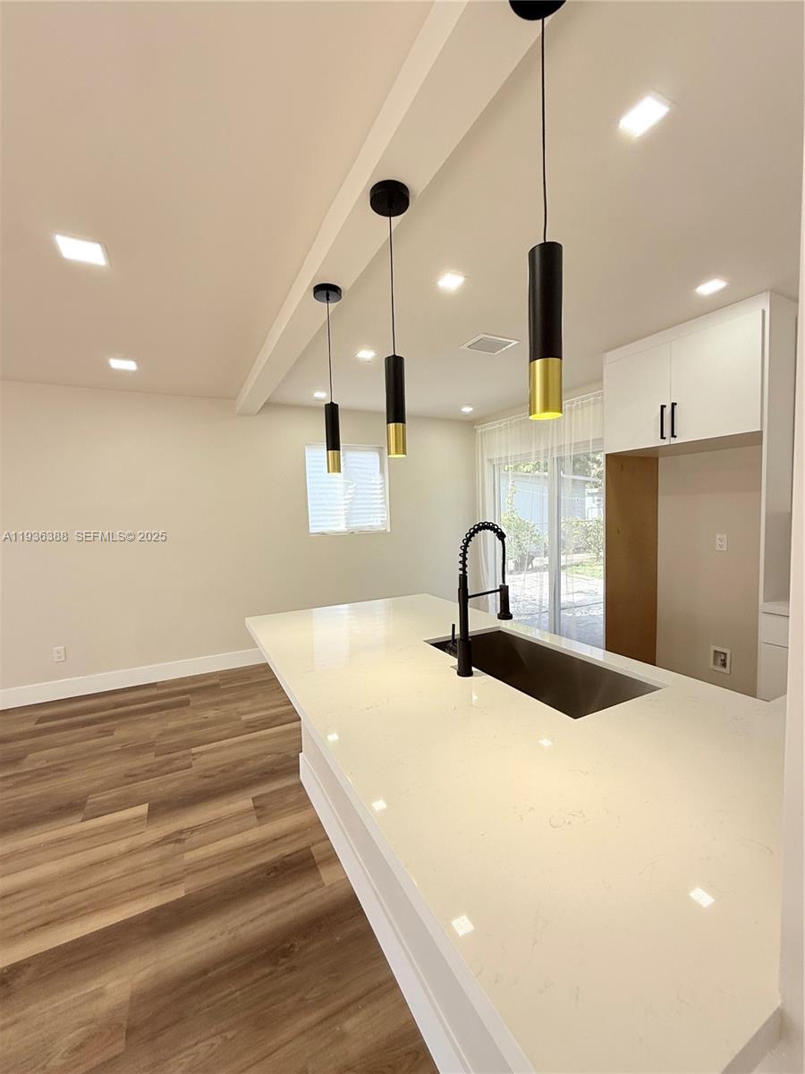 DRIFTWOOD ESTATES NO 20 - Residential