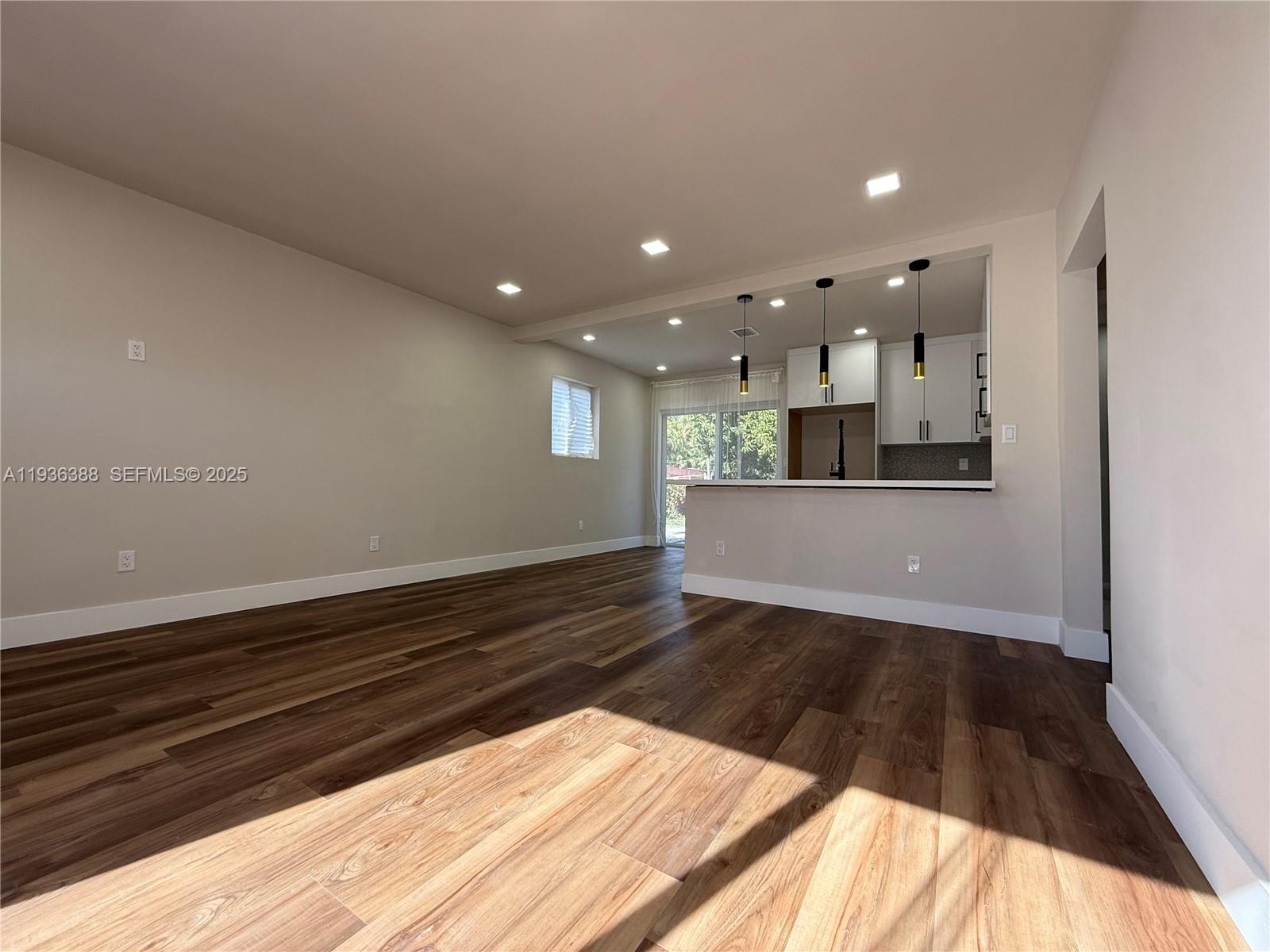 DRIFTWOOD ESTATES NO 20 - Residential