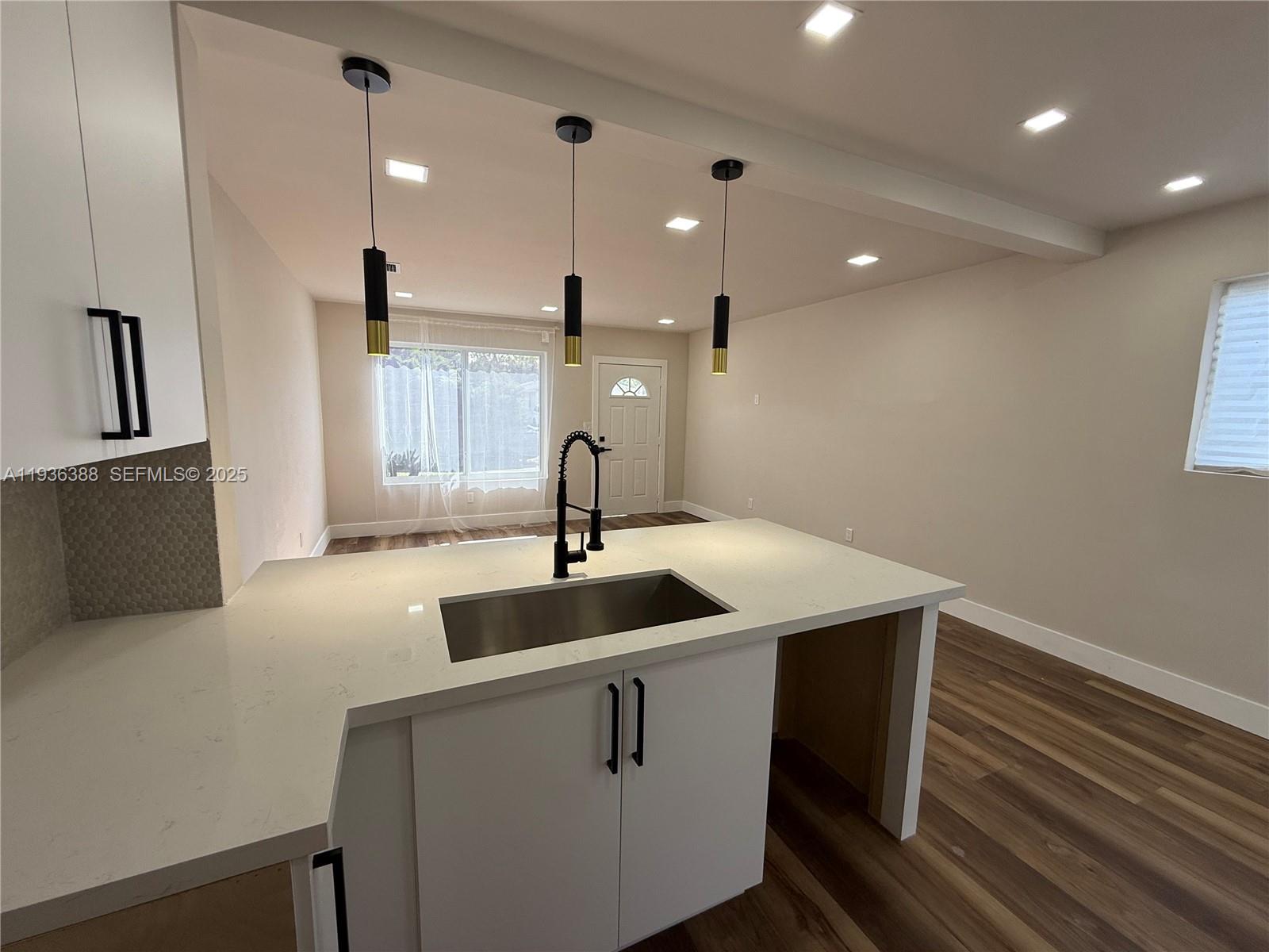 DRIFTWOOD ESTATES NO 20 - Residential