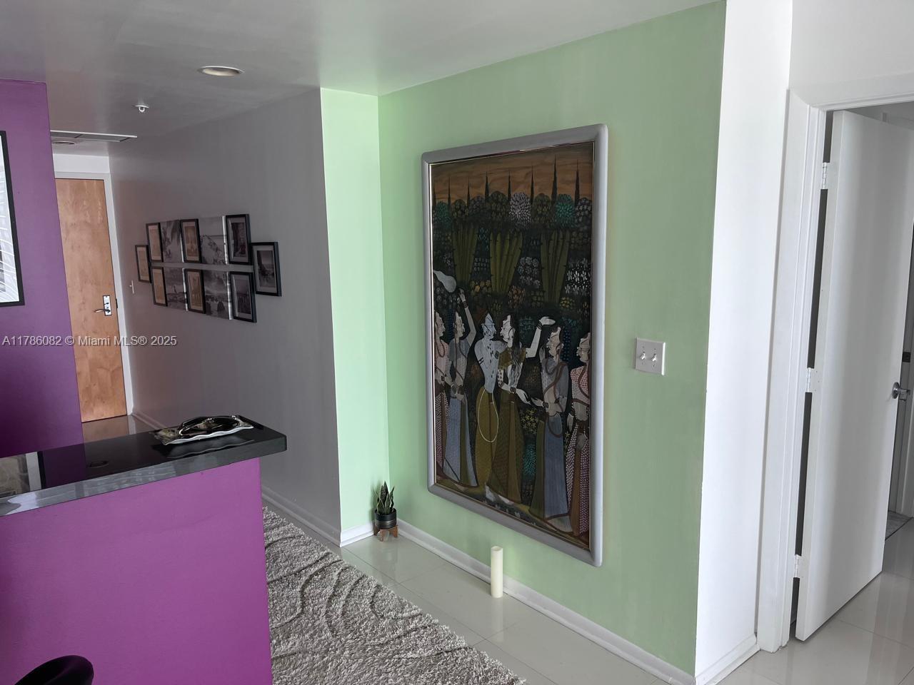 VIZCAYNE NORTH CONDO - Residential