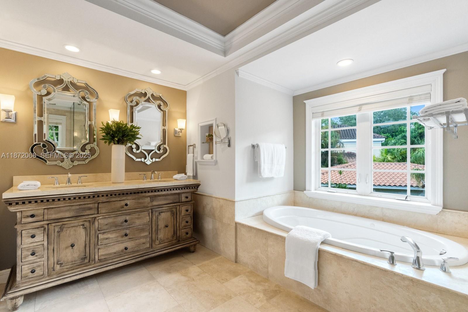 CORAL GABLES COUNTRY CLUB - Residential