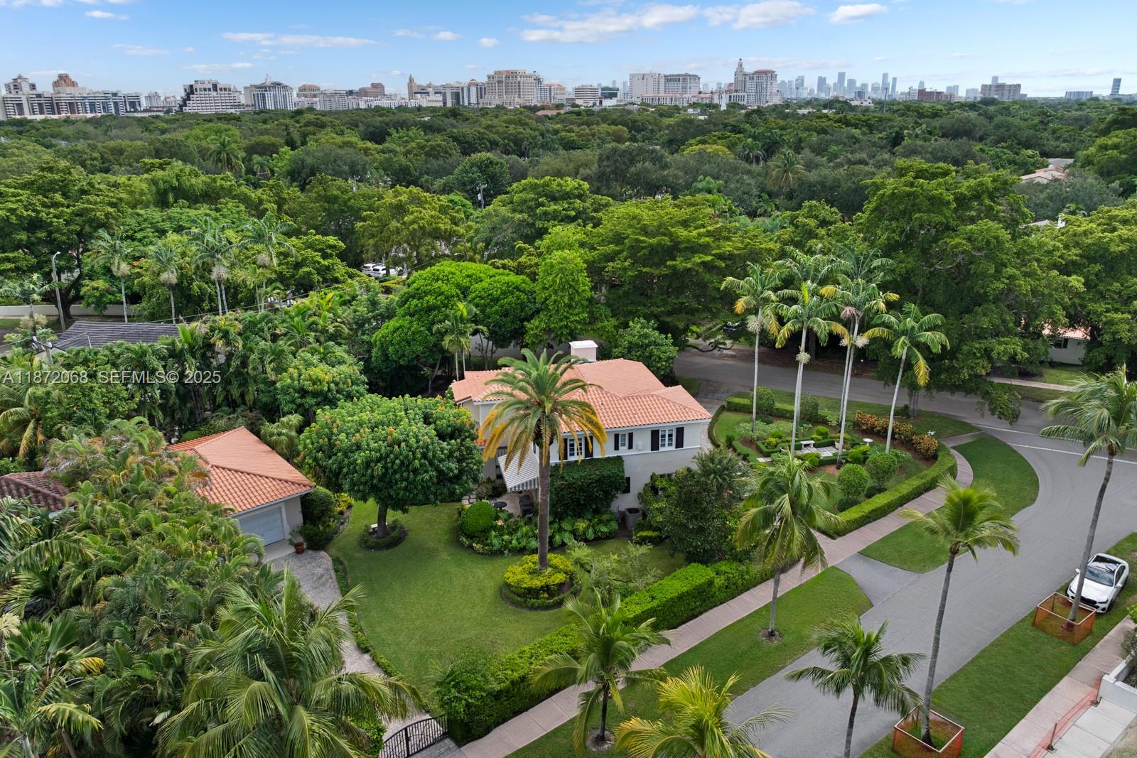 CORAL GABLES COUNTRY CLUB - Residential