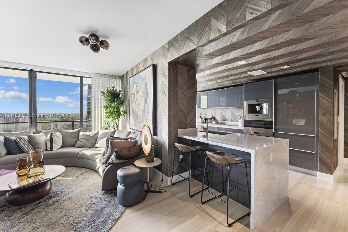 ECHO BRICKELL CONDO - Residential