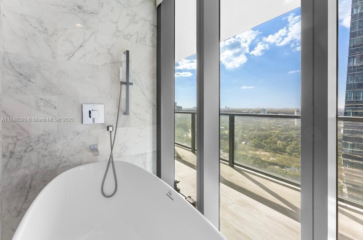 ECHO BRICKELL CONDO - Residential