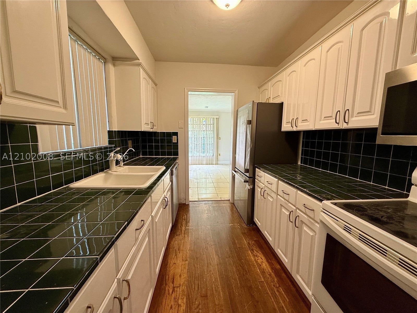 110 Antilla Ave 0
