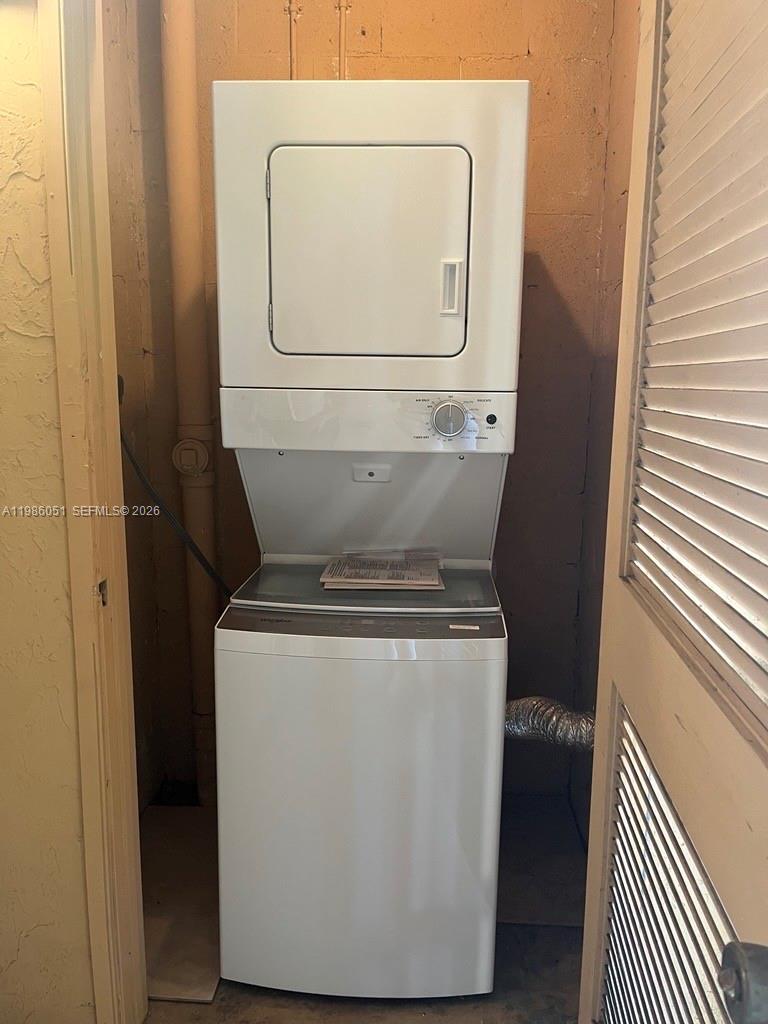 VERANO AT MIRAMAR CONDO - Residential Lease