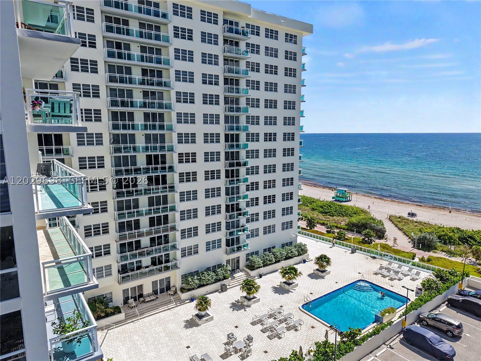 6917 Collins Ave 605