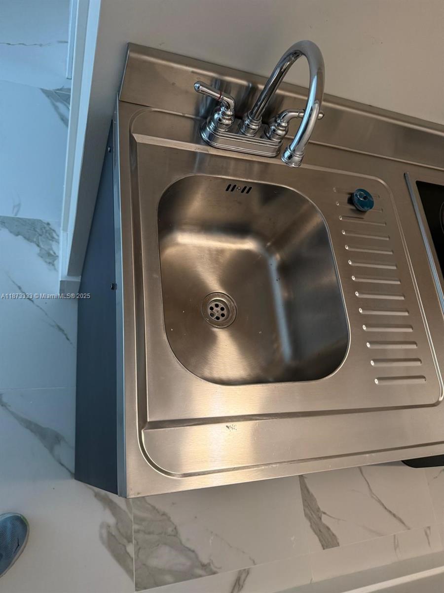 DILLARD PARK ESTATES 1ST - Residential