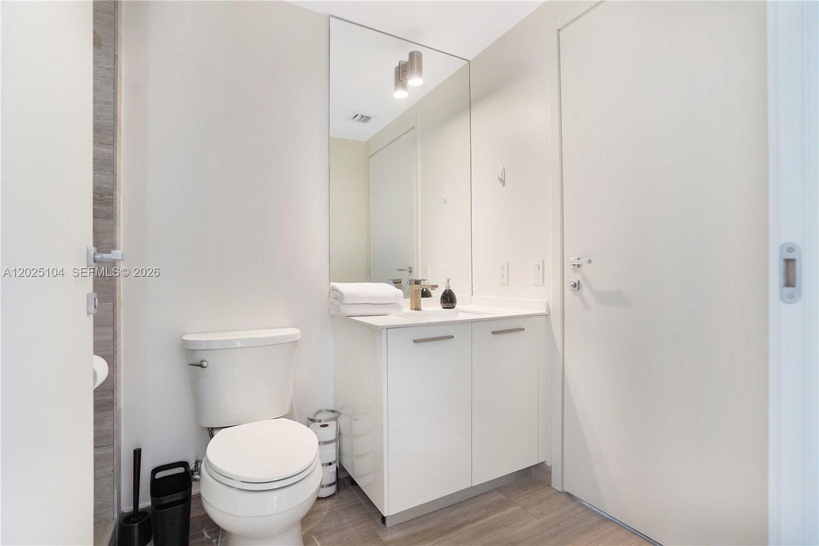 BRICKELLHOUSE CONDO - Residential