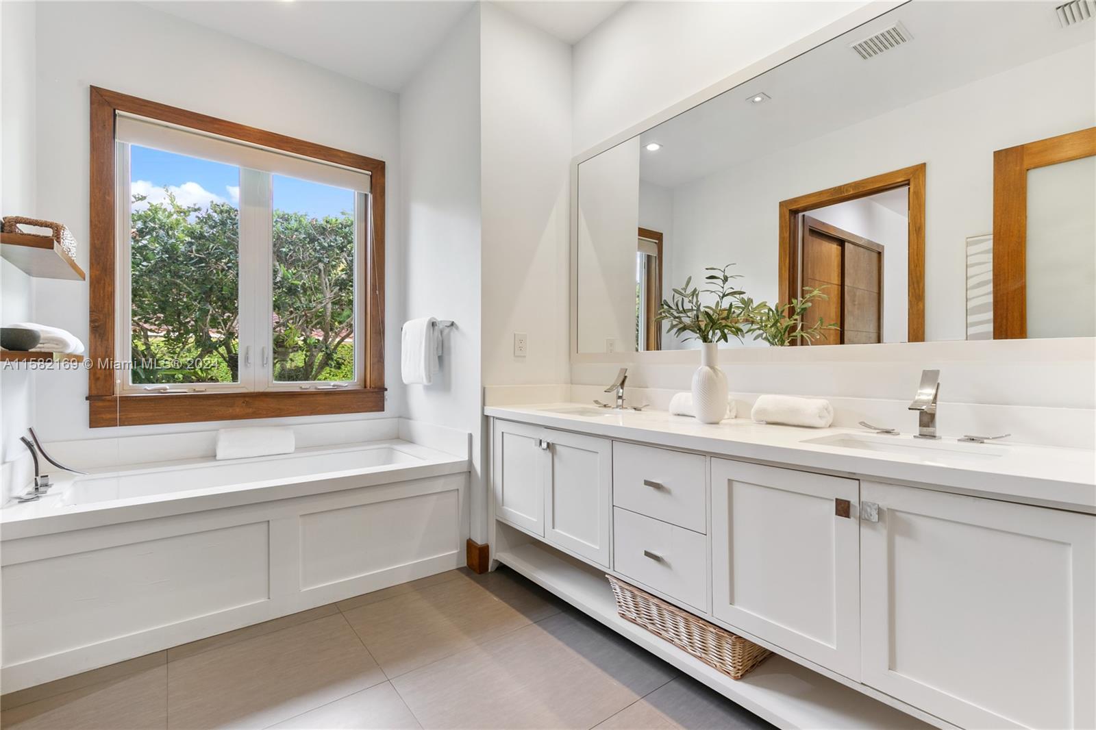 Riviera Park - Residential