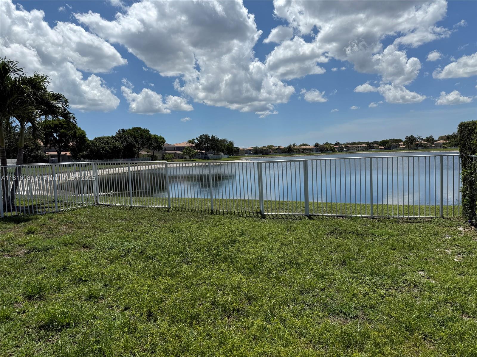 LIBERTY ISLES - Residential