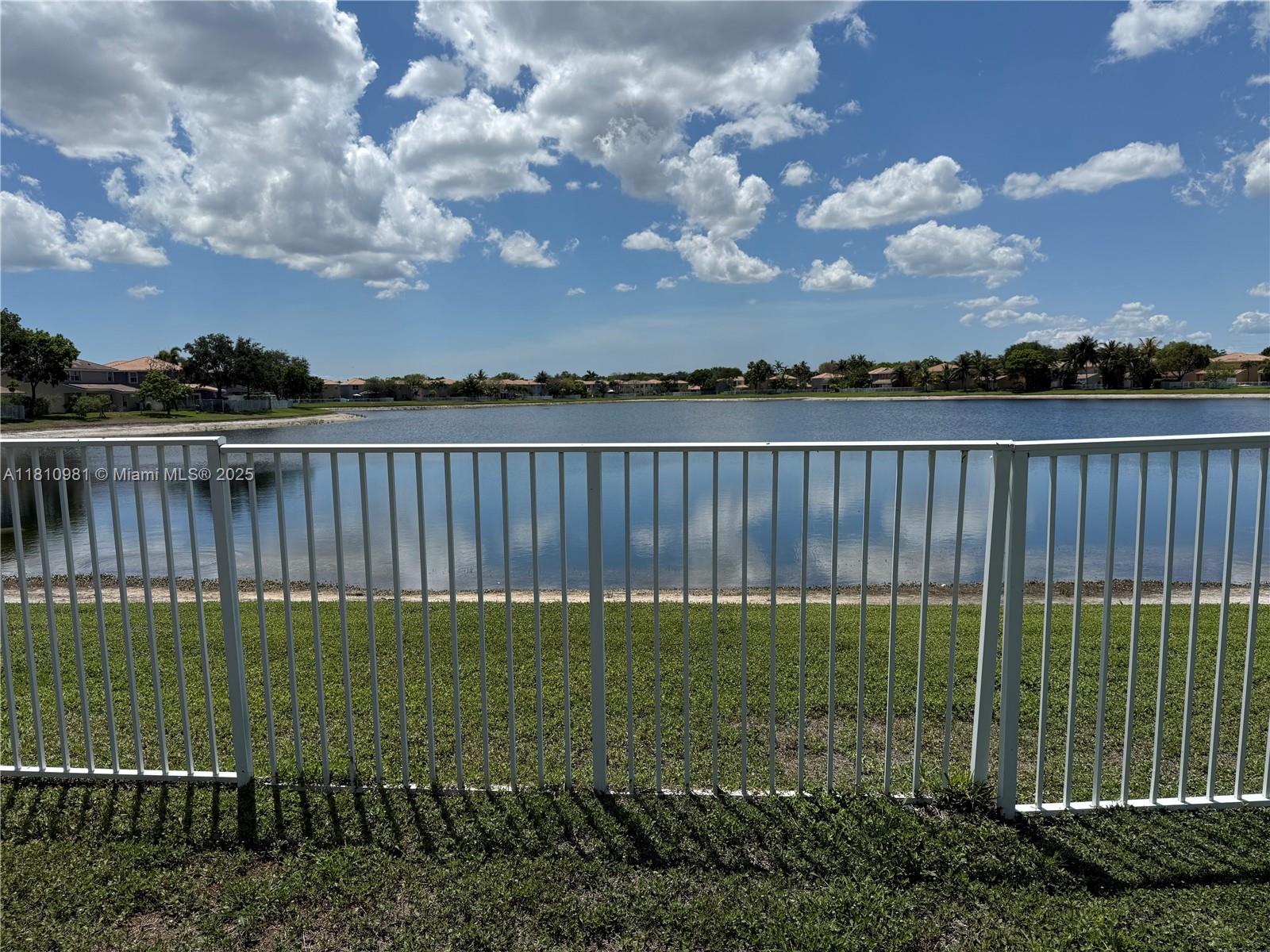 LIBERTY ISLES - Residential