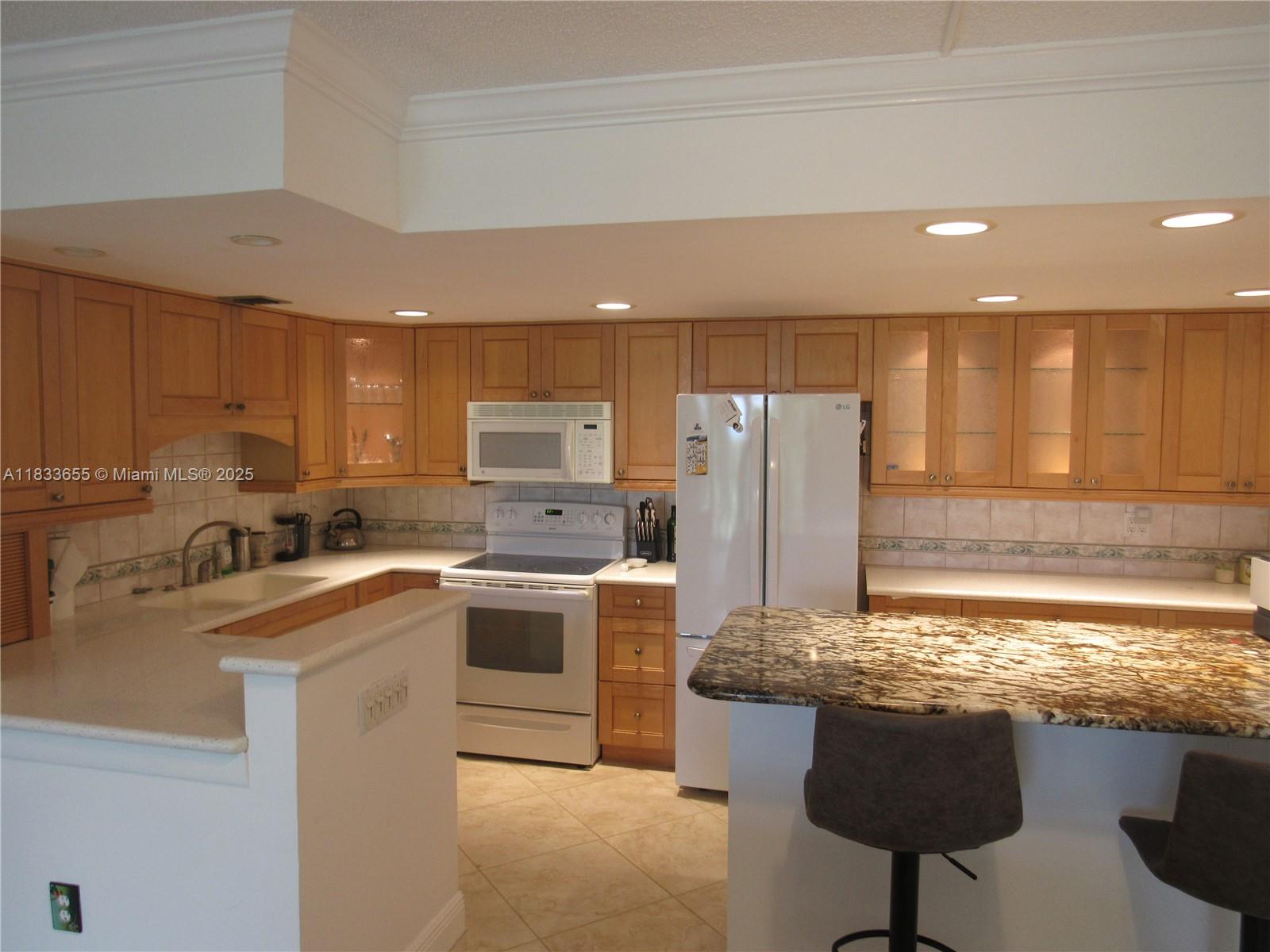 RIVER REACH CONDOMINIUM I - Residential