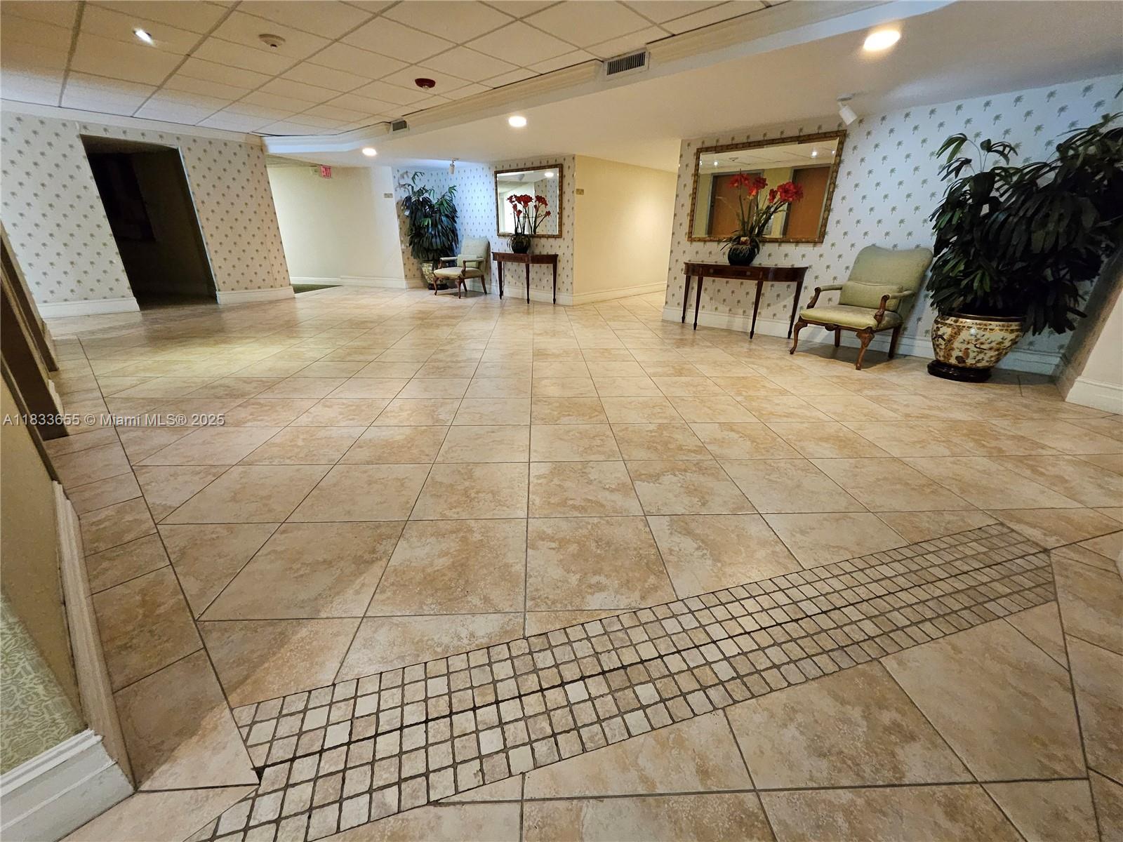 RIVER REACH CONDOMINIUM I - Residential