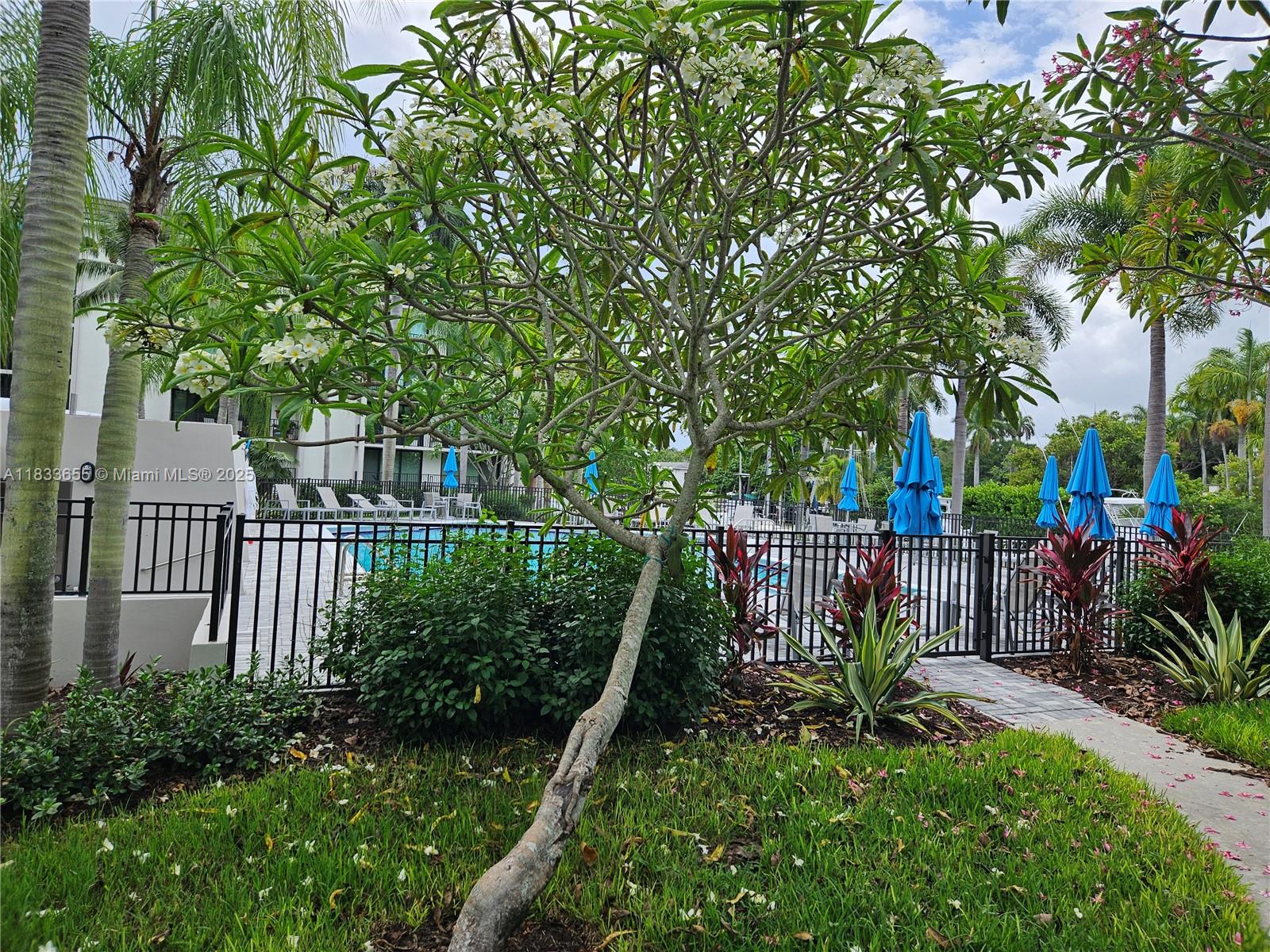RIVER REACH CONDOMINIUM I - Residential