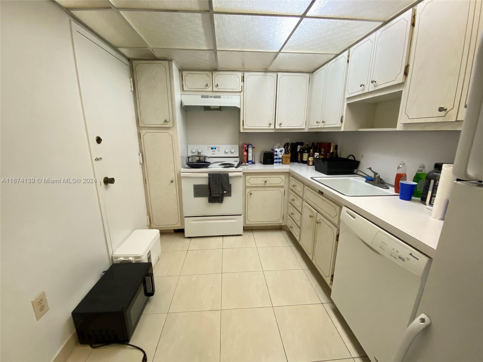 HEMISPHERES CONDO - Residential