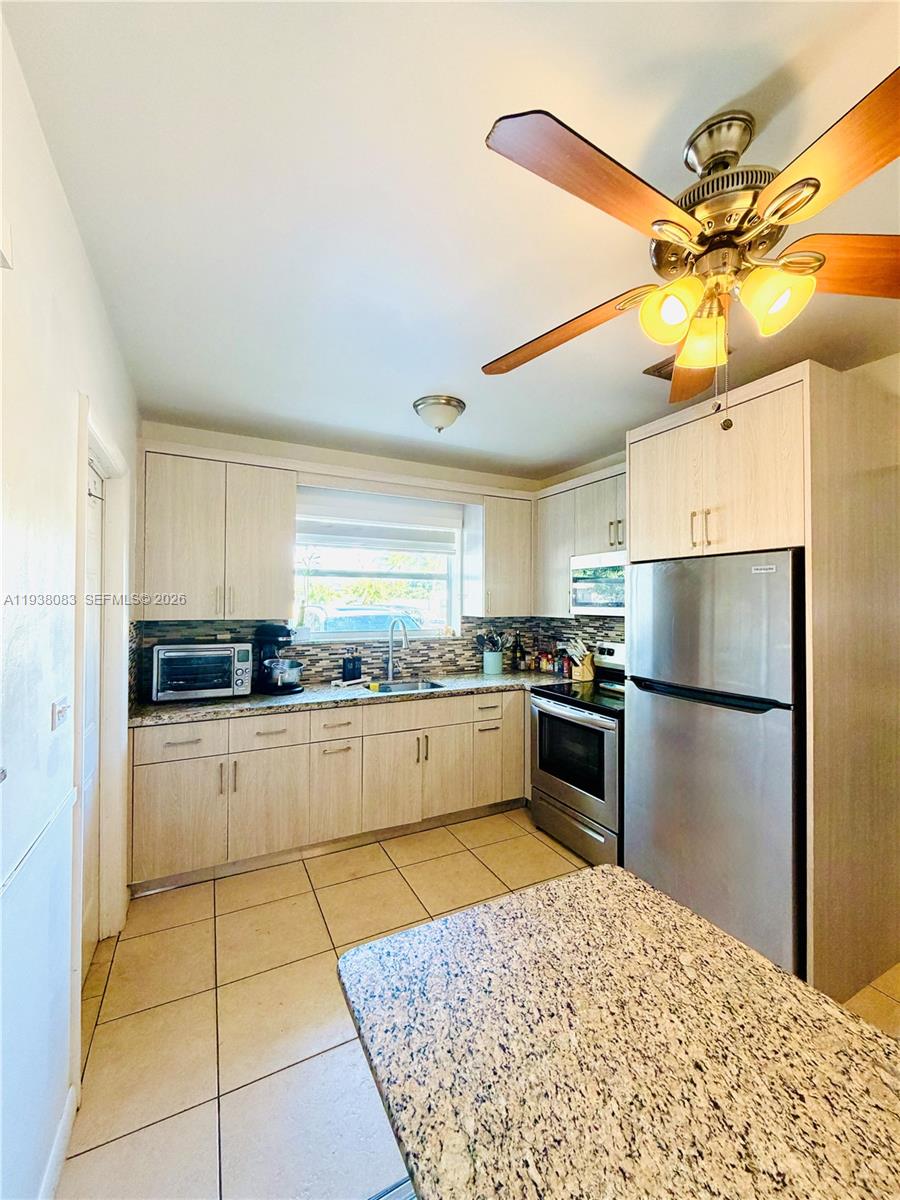 HIALEAH 14 ADDN - Residential