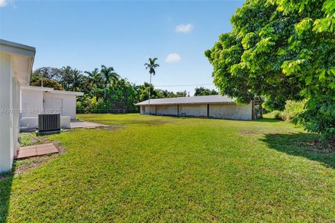 Tiny photo for 18300 SW 296th St, Homestead, FL 33030 (MLS # A12010293)