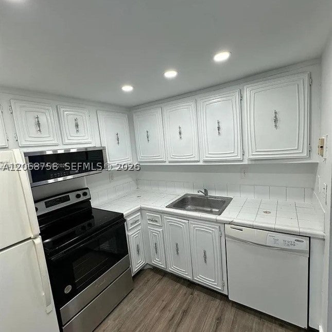 492 NW 165th St Rd C-415