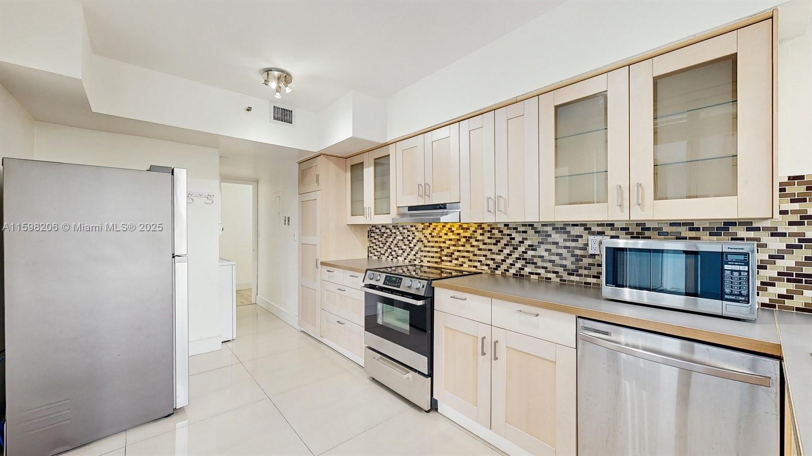 Property for Sale at 1541 Brickell Ave B404, Miami, Broward County, Florida - Bedrooms: 2 
Bathrooms: 2  - $580,000