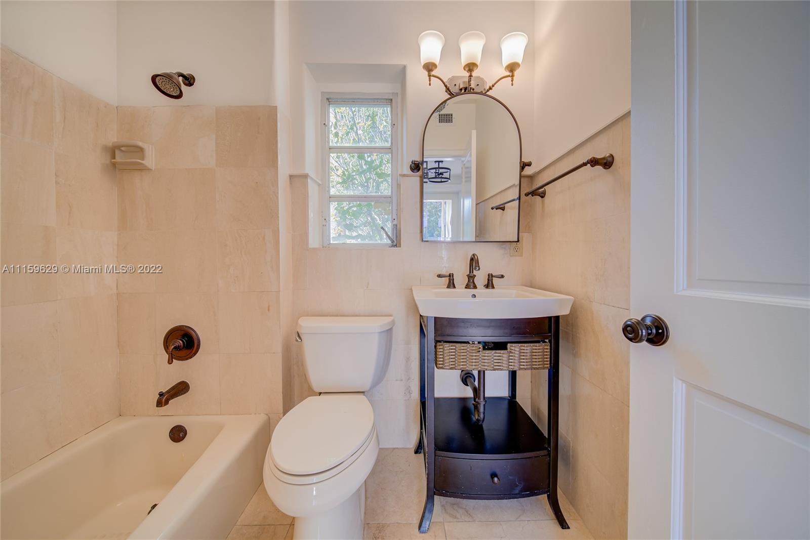 CORAL GABLE COUNTRY CLUB - Residential