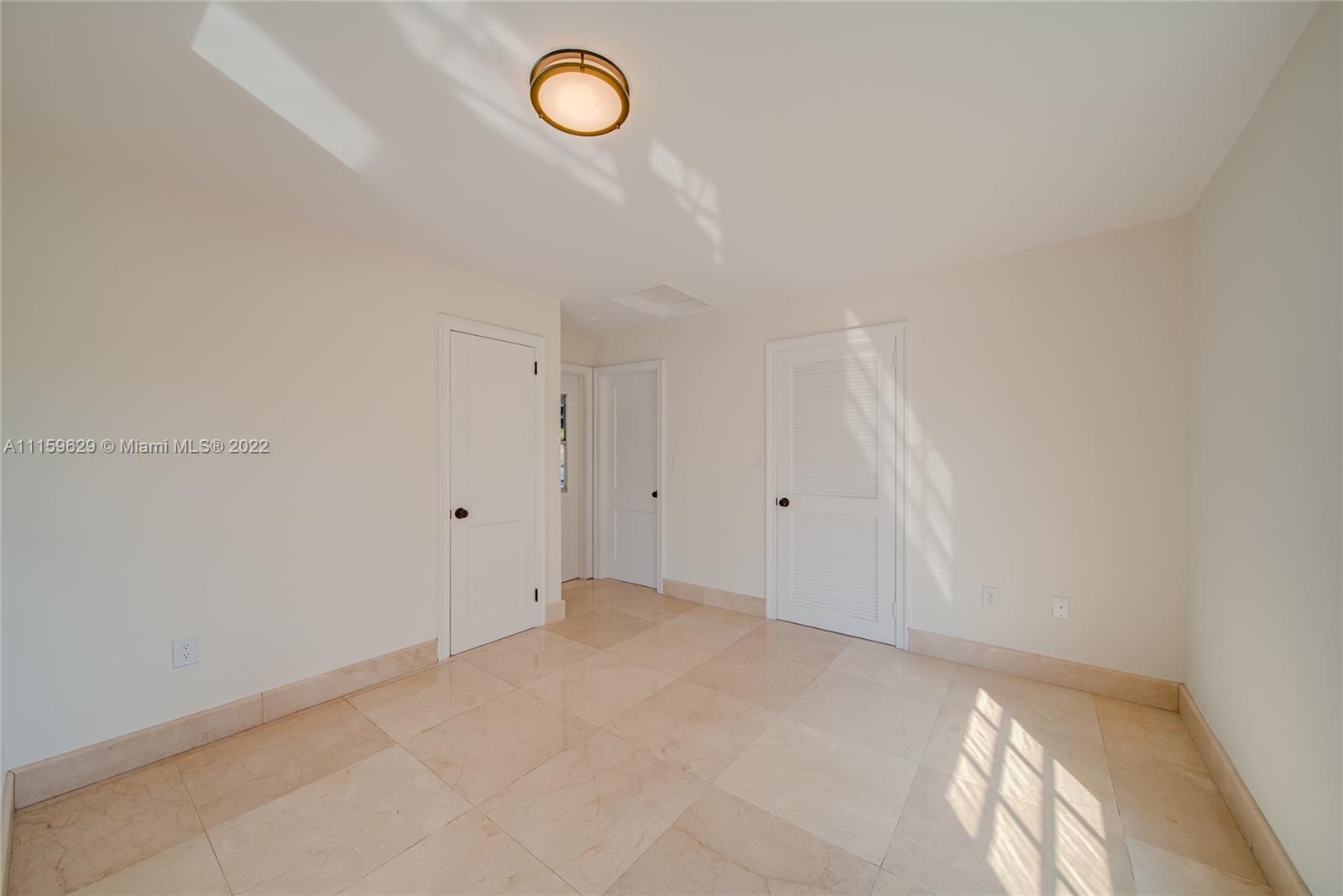 CORAL GABLE COUNTRY CLUB - Residential