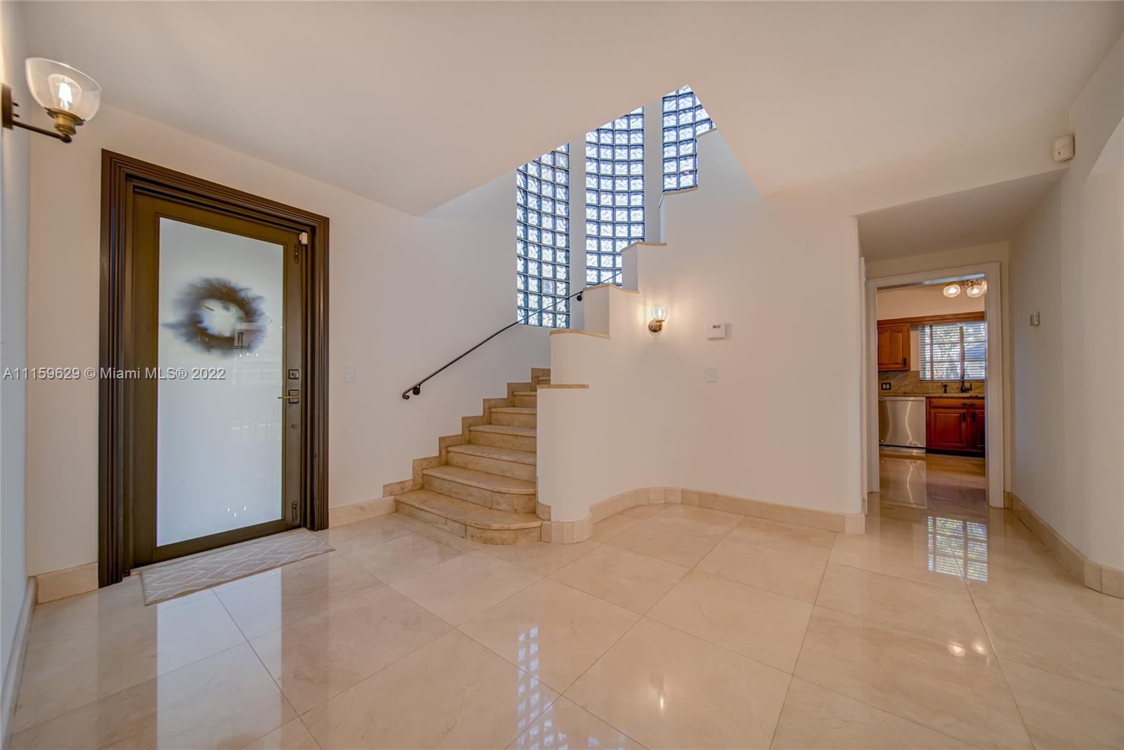 CORAL GABLE COUNTRY CLUB - Residential