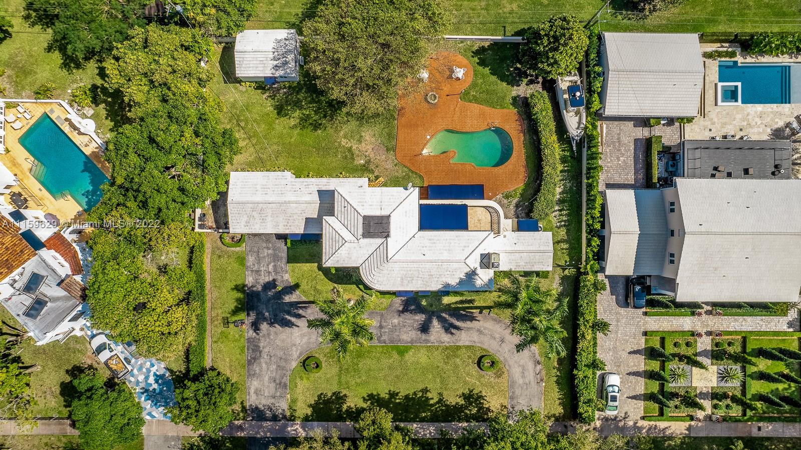 CORAL GABLE COUNTRY CLUB - Residential