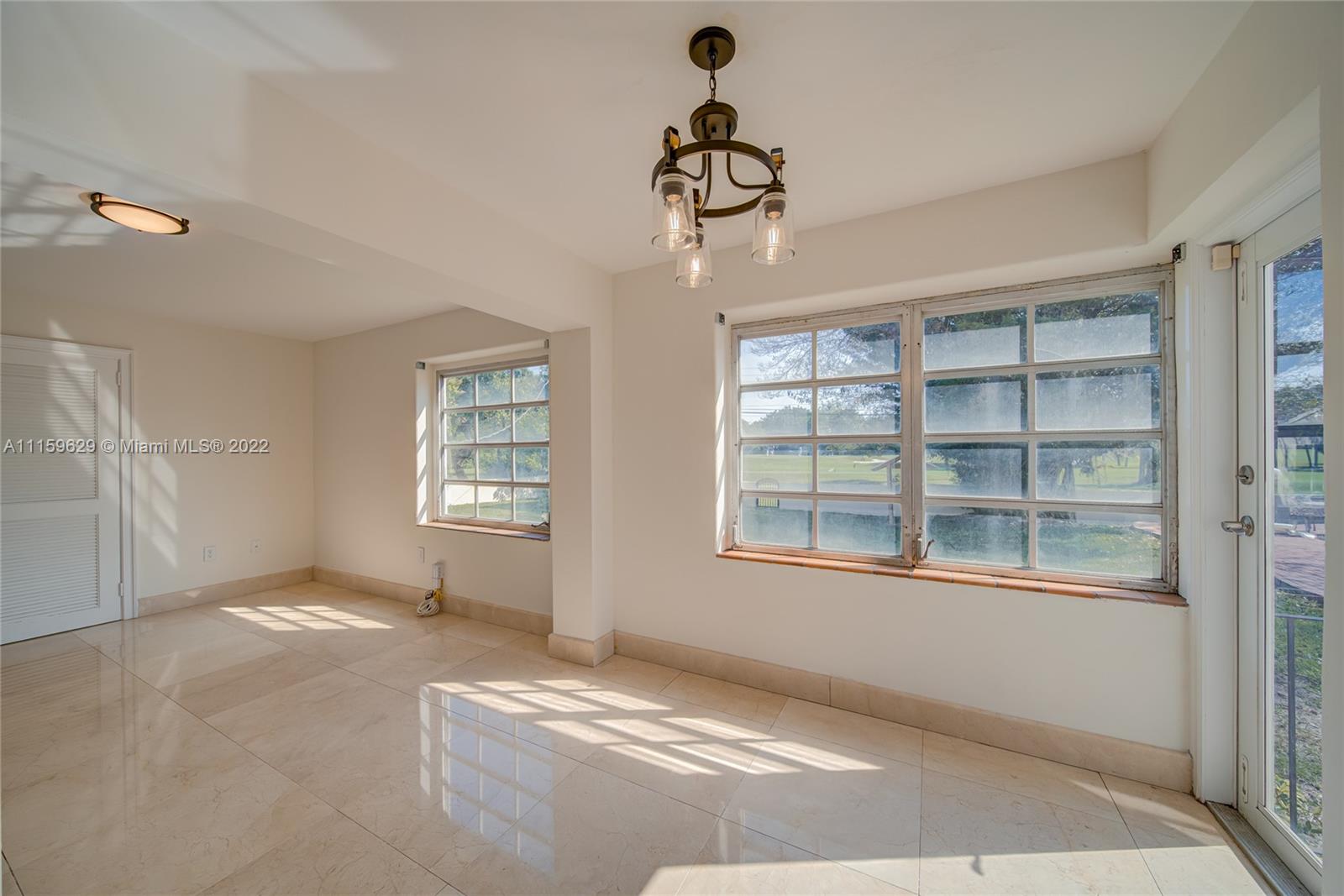 CORAL GABLE COUNTRY CLUB - Residential