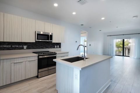 Photo of 4740 NW 84th Court #38, Doral, FL 33166 (MLS # A11953235)