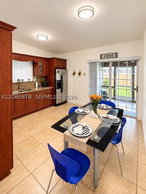 6541 SW 5th St, Pembroke Pines, FL, 33023/$579,900 4 6541 SW 5th St