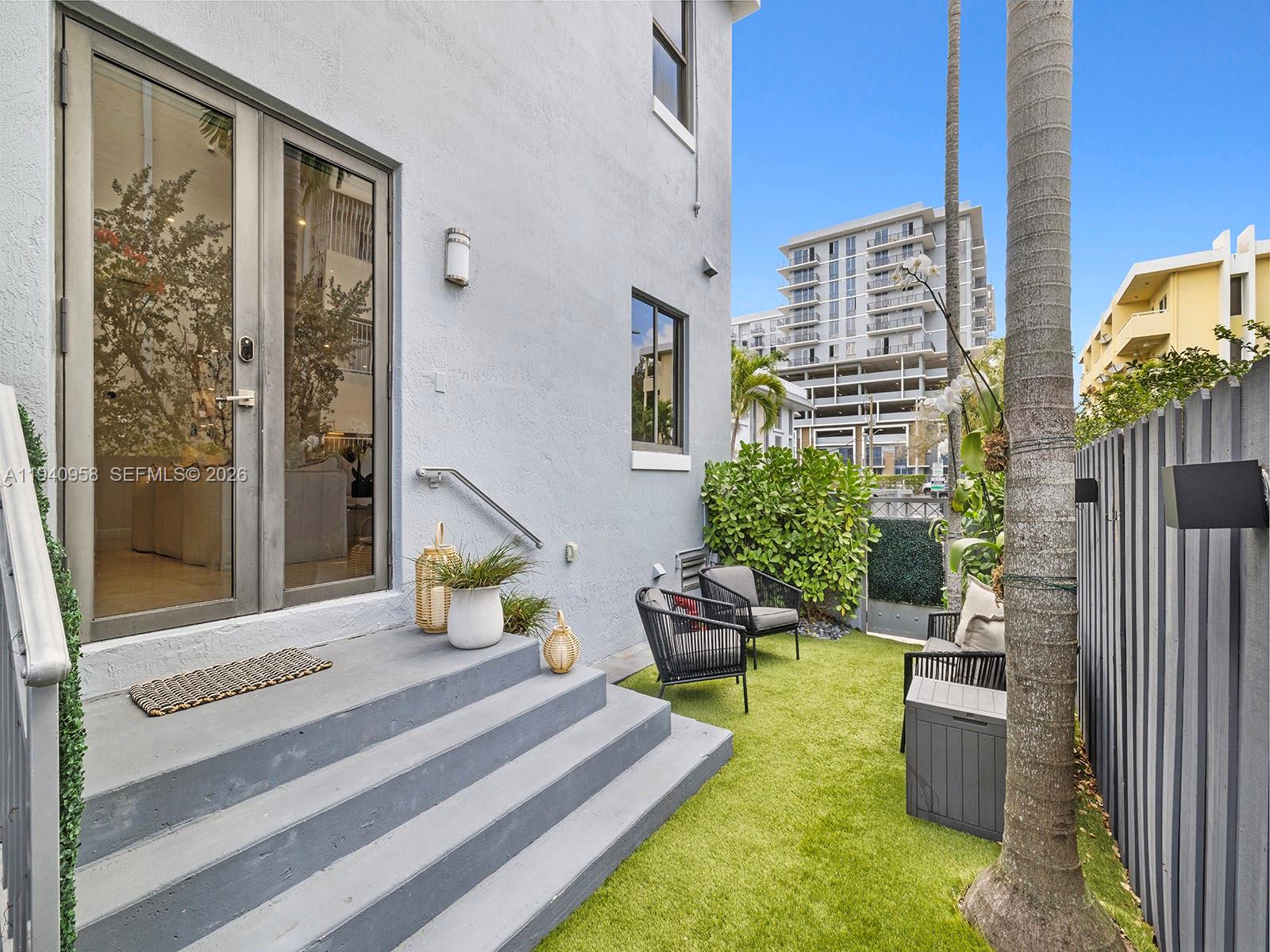 PALMS OF SUNSET CONDO - Residential