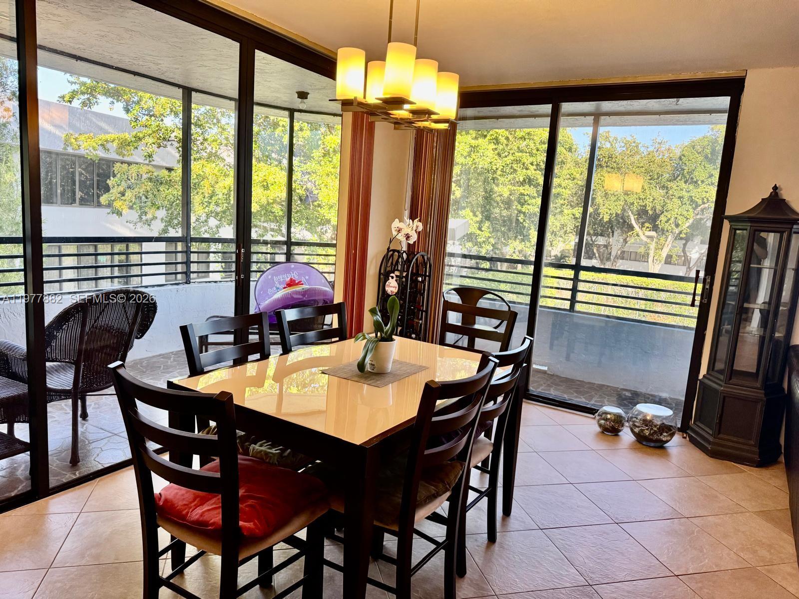 SHERIDAN BY THE BEACH CON - Residential