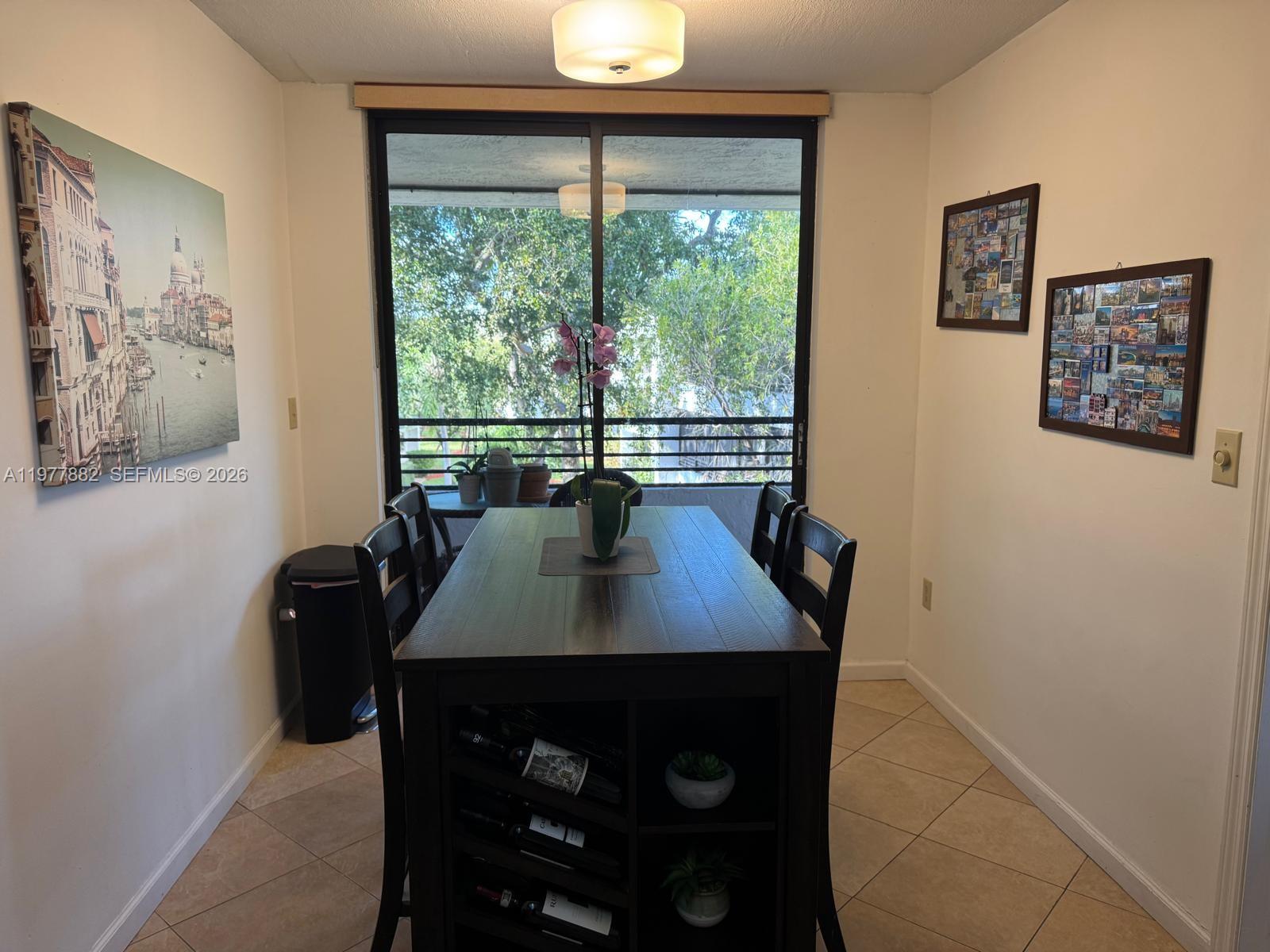 SHERIDAN BY THE BEACH CON - Residential