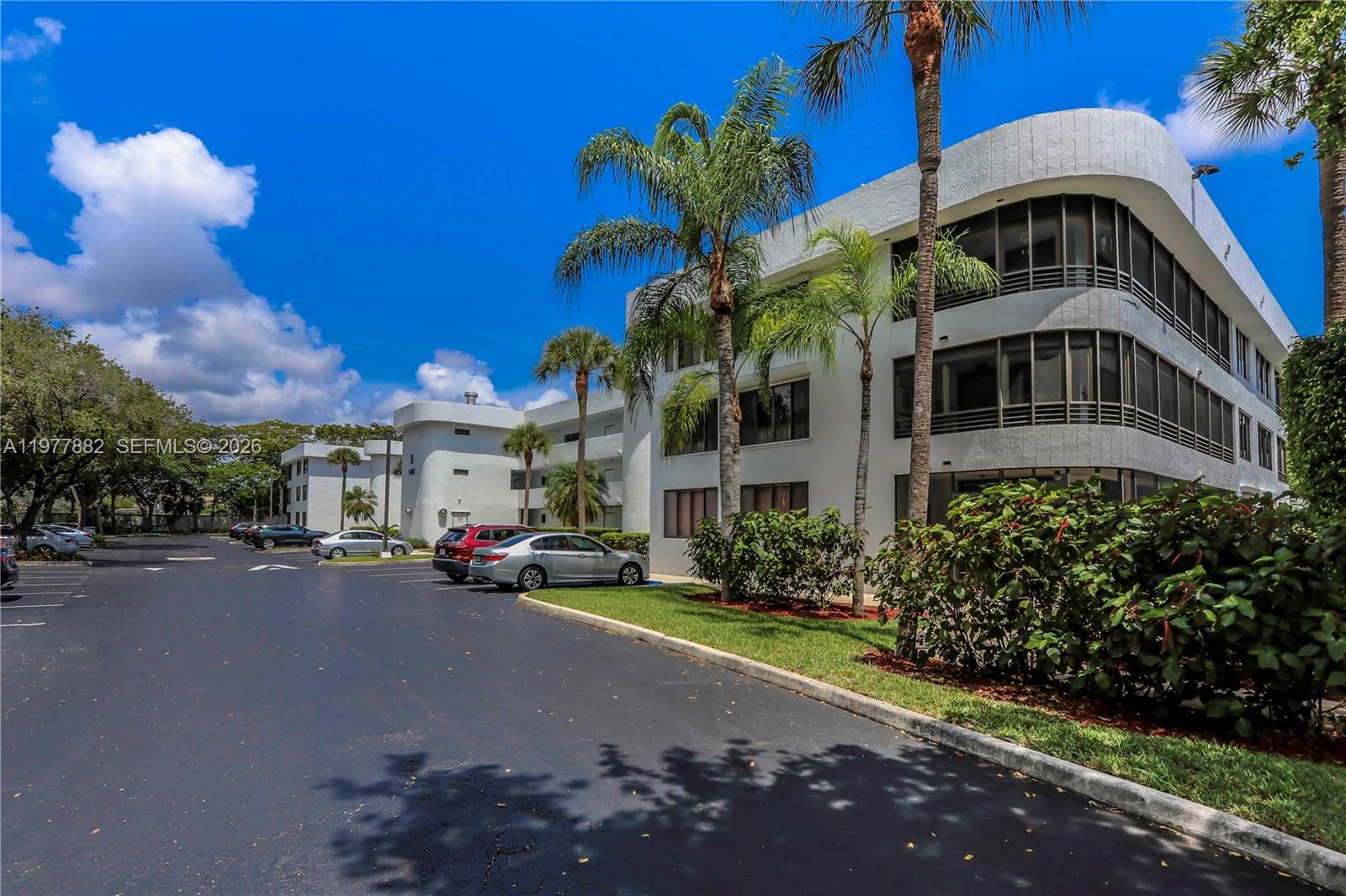 SHERIDAN BY THE BEACH CON - Residential