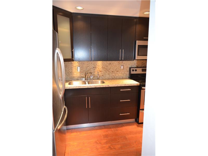 Location location location, beautiful sobe apartment with stainless steel appliances, granite countertops, extra large balcony facing the street, W/D inside the unit, walking distances to the beach, Lincoln Rd, Espanola Way, Collins Ave, Flamingo Park, Al ton Road, Movie theater, restaurants, clubs and more. Easy to show