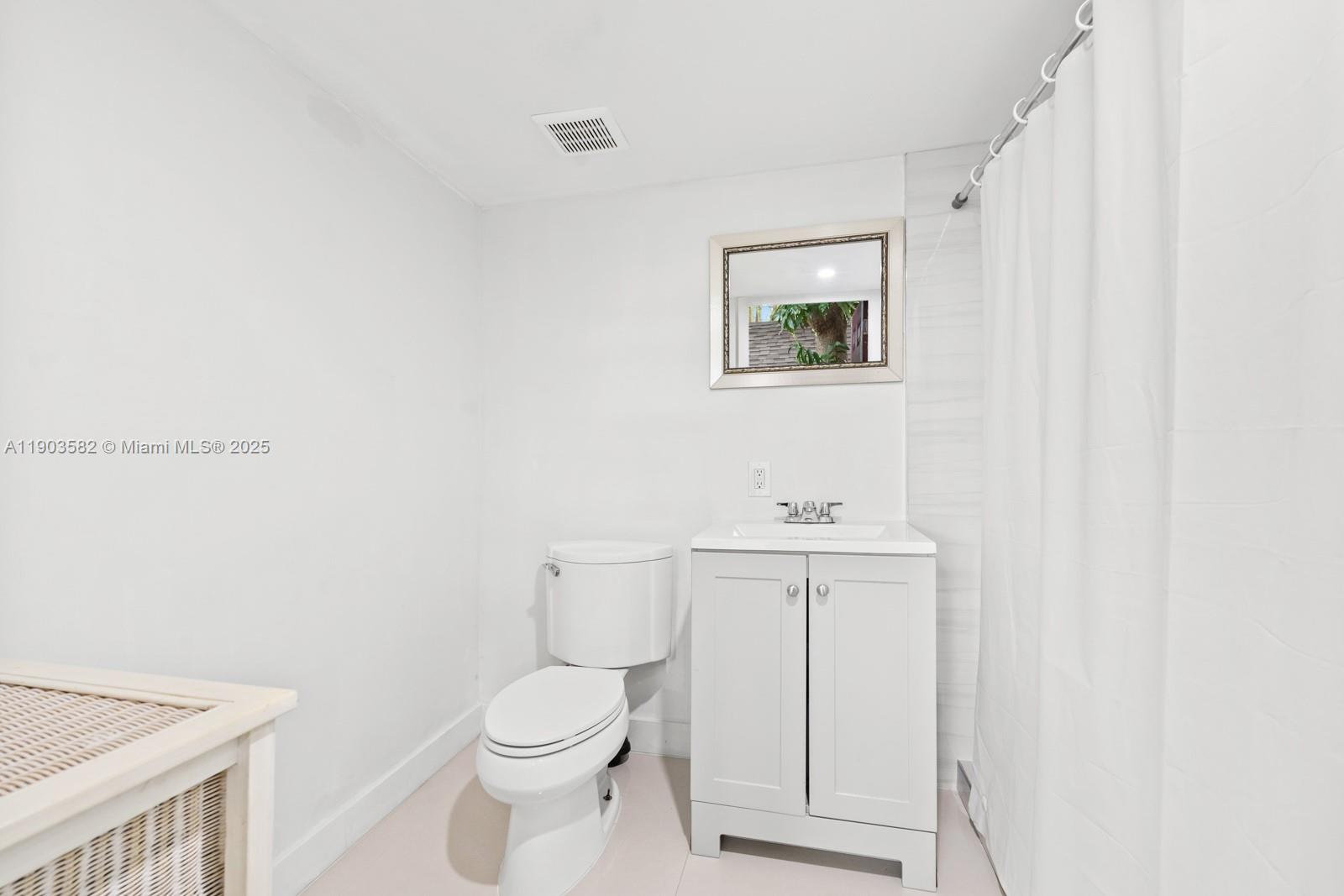 PALM LANE HOMES IN MIRAMA - Residential