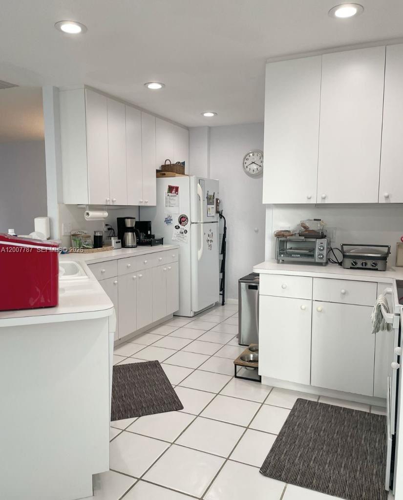 BALBOA POINT BOCA GOLF & - Residential